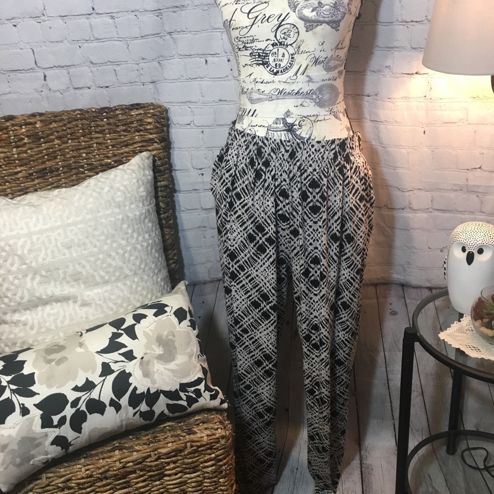 Hue stretch pants